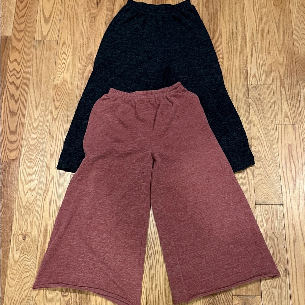 Two Pairs of Easel Los Angeles Cropped Wide Leg Pants